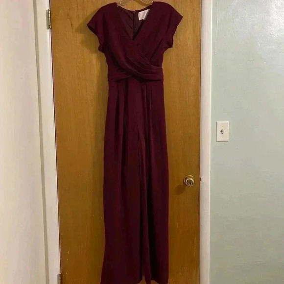 Gal Meets Glam Delaney Jumpsuit in Oxblood Red - Picture 4 of 10